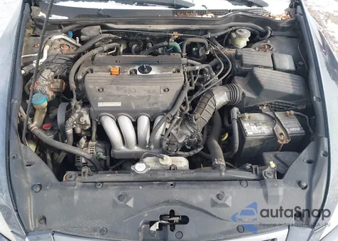 2004 Honda Accord 2.4 Ex z USA, uszkodzony, nr VIN 1HGCM56674A003084